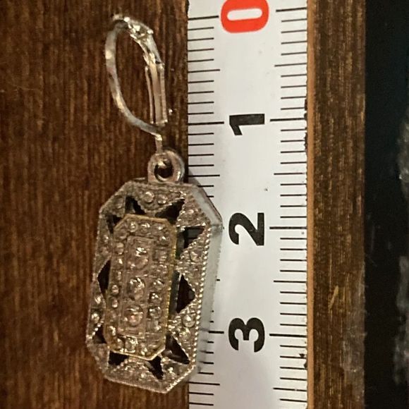 - 💖 Art deco Silver Tone  Diamond Pave geometric octagon drop earrings💖 - Picture 9 of 16